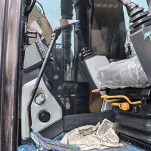 Excavatrice sur chenilles CAT320GC d'occasion, 20 tonnes, modèle 2024, avec moteur et engrenages, à vendre - Product Image 6