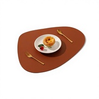Sets de table isolants antidérapants réutilisables et imperméables en cuir PU 43x34cm prix d'usine accessoires de cuisine et de salle à manger coussinets