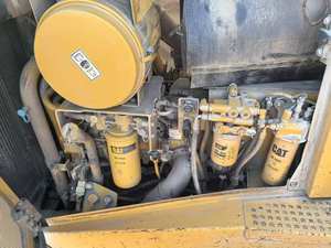 Bulldozer sobre orugas pesado Caterpillar D8T Original usado diésel fuerte capacidad de trabajo motor central precio competitivo venta - Product Image 6