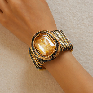 2025 nouveauté bijoux de mode verre torsadé carré rond ouvert Bracelet exagéré bijoux faits à la main cristal <span class=keywords><strong>manchette</strong></span> bracelets - Product Image 3