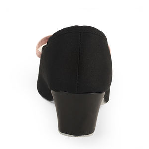 Zapatos de Lona Negros con Tacón de 4 cm al por Mayor - Tacones de Baile Personalizables al por Mayor para <span class=keywords><strong>Estudio</strong></span> de Danza y Grupo Teatral OEM/ODM en Existencia - Product Image 3