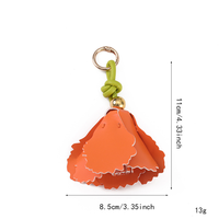 Gelaagde bloemblaadjes tasbedel 3D bloemendesign PU lederen bloemen sleutelhanger schattige felle tasbedels voor handtassen
