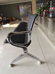 Silla de espera metálica de 4 asientos en oferta especial de fábrica, ideal para jardín, hospital o estación. - Product Image 6