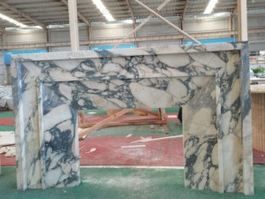 Cornice per Caminetto in Marmo Calacatta Viola Levigato SH STONE, Personalizzabile, per Interni, per Soggiorno di Appartamenti - Product Image 2