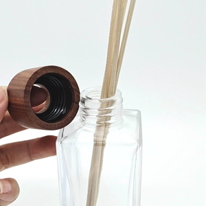 OEM Brand <b>Diffuser</b> Custom Birch Wood Factory Supply Non Spill Perfume Wood Material Smart Lids Cover for Glass <b>Bottle</b> - Product Image 6