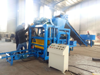 Machine automatique de fabrication de blocs de béton QTJ4-25C, machine à blocs creux en cendres volantes