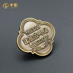 Insignia de etiqueta de nombre personalizada de alta calidad Pin de metal chapado en oro Emblema de coche Insignias de nombre en blanco de latón y cobre para usuarios finales de seguros - Product Image 4