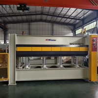 Presse hydraulique chauffante entièrement automatique 3500*1300mm pour la production de meubles en bois et de panneaux MDF