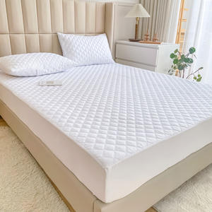 Vente en gros de drap housse de lit respirant et doux imperméable à l'eau, couvre-<span class=keywords><strong>matelas</strong></span> matelassé imperméable, protège-<span class=keywords><strong>matelas</strong></span> - Product Image 1