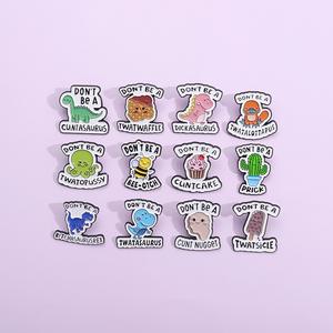 RTS Pin Metalicos Carta Dinossauro para Lapela Pin Bonito Pequeno Metal Food Collar Corsage Die Cutting Impressão Lembrança Esmalte Duro - Product Image 1