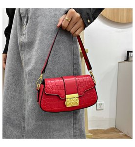 Bolso de mano de mujer Vintage de nicho texturizado de alta calidad, nuevo bolso cruzado de un solo hombro para mujer con estampado de cocodrilo - Product Image 1
