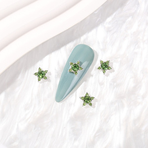 Adornos de Uñas en Forma de Estrella 3D de Metal Dorado y Plateado, Estrella Hueca de Aleación con Diamantes de Imitación, Accesorios para Decoración de Uñas DIY - Product Image 5