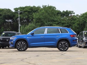 Bon <span class=keywords><strong>prix</strong></span> pour 2025 <span class=keywords><strong>Skoda</strong></span> <span class=keywords><strong>Kodiaq</strong></span> TSI380 7 places 4WD toit ouvrant phare SUV de taille moyenne marchandises en stock voiture de vente chaude au port - Product Image 4