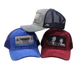 Casquettes de camionneur en velours uni 5 panneaux de haute qualité Logo personnalisé brodé <span class=keywords><strong>Snapback</strong></span> chapeau maille à la mode pour le cyclisme en plein air - Product Image 6