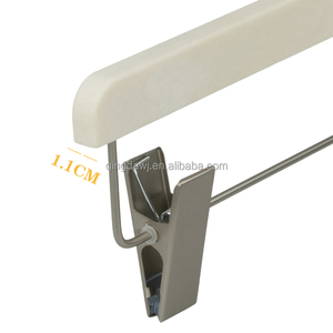 Venta al por mayor de plástico blanco <span class=keywords><strong>resina</strong></span> pantalones percha personalizada abrigo lavandería antideslizante ropa pantalones vaqueros bragas perchas Clip ahorro de espacio - Product Image 3