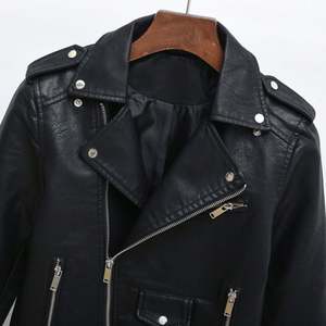 แจ็คเก็ตมอเตอร์ไซค์ผู้หญิง รุ่นลำลอง สำหรับฤดูใบไม้ร่วง ฤดูหนาว  วัสดุ PU ระบายอากาศได้ดี ไซส์ใหญ่ สีดำ ราคาประหยัด - Product Image 3