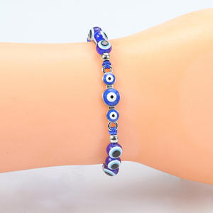 Gran oferta, pulsera de circón de Ojo Azul creativa de la suerte, pulsera de ojo de <span class=keywords><strong>diablo</strong></span> brillante con cuentas ajustables para mi <span class=keywords><strong>hija</strong></span> - Product Image 4