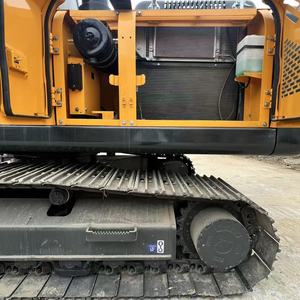 Excavatrice Hyundai HX220HD d'occasion de taille moyenne, 22 tonnes, 90% neuve, poids opérationnel, état d'usage, matériel de construction d'occasion Hyundai HX220HD - Product Image 4