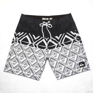 Pantaloncini da Spiaggia Casual da Uomo, Asciugatura Rapida, Resistenti all'Acqua, Taglie Forti, Vestibilità Ampia per Vacanze, 100% Poliestere Lavorato a Maglia - Product Image 4