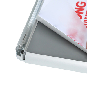 Cadre d'affichage <span class=keywords><strong>A1</strong></span> A2 à angle rond en gros Cadre à pression réglable pour photos en alliage d'aluminium 25mm Cadres d'affiche - Product Image 5