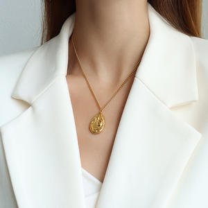 Collar <span class=keywords><strong>de</strong></span> acero inoxidable chapado en oro <span class=keywords><strong>de</strong></span> 18k con forma <span class=keywords><strong>de</strong></span> gota <span class=keywords><strong>de</strong></span> agua, cadena cubana, estilo Ins - Product Image 4