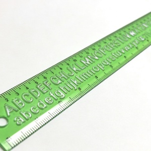 Regla Flexible de Plástico Recta Multifuncional Plegable de 30 cm en Varios Colores para Estudiantes, Escuela y Oficina - Product Image 3