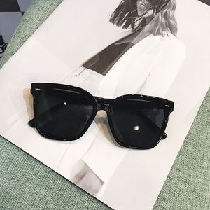 Lunettes de soleil carrées de luxe pour femmes et hommes, tendance classique, pas chères, UV400, vente en gros 2024 - Product Image 6