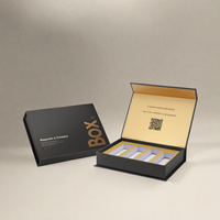 Boîte en papier pliable avec fermeture magnétique personnalisée, dorure à chaud et doublure en éponge pour emballage de cadeaux, cosmétiques et bougies haut de gamme