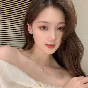 Lucky quadrifoglio Fortune Shamrock Flower pendenti collane <span class=keywords><strong>gioielli</strong></span> da donna regalo di natale dell'<span class=keywords><strong>amante</strong></span> - Product Image 2