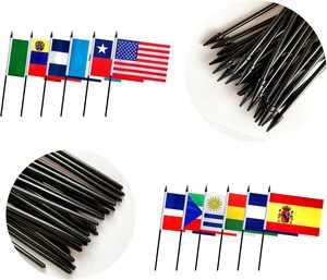 Paquete de 22 mini banderas pequeñas de palo que hablan español, 18 países de América Latina, banderas de mano de 5x8 pulgadas - Product Image 3