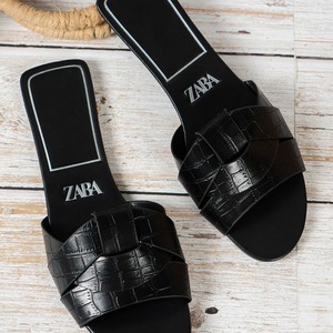 2024 New Ladies Flat <strong>Slippers</strong> <strong>Summer</strong> Fashion Leather Sandals <strong>Slippers</strong> Indoor Outdoor <strong>Women</strong> Slides <strong>Slippers</strong> - Product Image 2