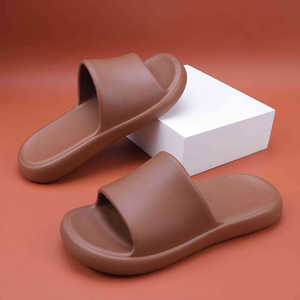 Pantoufles d'intérieur roses en EVA pour hommes, semelles souples, antidérapantes, sandales de salle de bain, confortables pour adultes, utilisation quatre saisons - Product Image 3