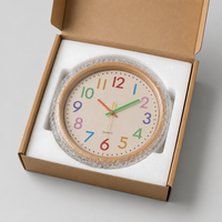 Horloge murale en bois de 25 cm, design arbre de Noël pour salon, horloge ronde imprimée UV