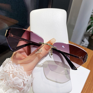 <b>Frameless</b> Polygonal Fashion Sunglasses Pc <b>Frame</b> Black Lens Uv400 Women's Sunshades Type 3 Protection - Product Image 4
