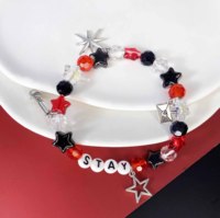 Bracelet à breloques inspiré de Stray Kids, bracelet à lettres Kpop, bijoux pour fans