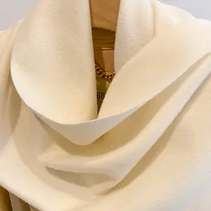 Bufanda de invierno de Cachemira con flecos y etiqueta de color puro personalizada, chal de Pashmina suave con borlas y cuello cálido para mujer