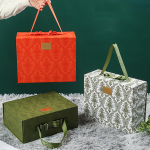 women's underwear packaging box High-grade clothing gift box high-grade cardboard with handle