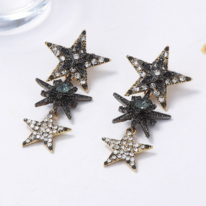 Pendientes de pentagramas de diamantes de imitación de varias capas a la moda, pendientes largos con borlas de estrellas de diamantes de imitación para mujer - Product Image 2