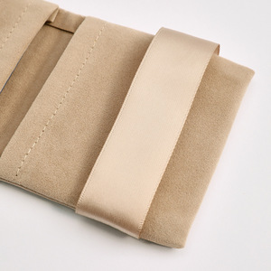 Sac de rangement pour bijoux en peluche double face QIAN LI 9x8,5 cm gris vert foncé café portable résistant aux rayures - Product Image 2