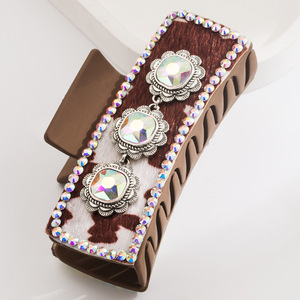 Accessoires pour cheveux carrés rétro personnalisés de 9,5 cm à imprimé léopard avec accents en cristal, pinces à cheveux en plastique - Product Image 3