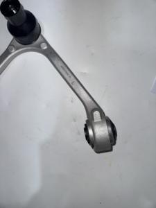 Pour les bras de contrôle supérieurs avant en aluminium <span class=keywords><strong>Jaguar</strong></span> XJ et XF. C2Z29115, XR857883 et XR857652. - Product Image 3