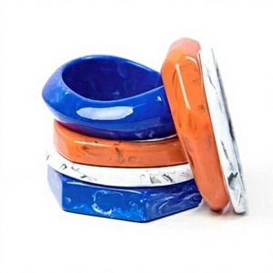 Pulseras de Resina Clásicas, Brazaletes de Moda con Forma Hexagonal, Multicolores, Hechos a Mano, Joyería Unisex, Juego de Brazaletes de Acrílico y Lucite - Product Image 1