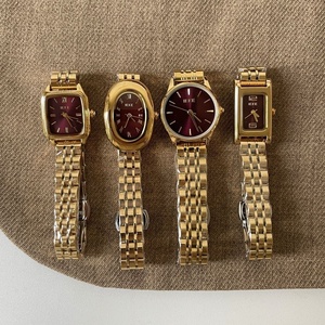 Женские кварцевые часы из красной стали - Product Image 1