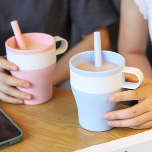 แก้วกาแฟพับได้ 480 มล. พร้อมหลอดและหูจับ ซิลิโคนเกรดอาหาร สำหรับเดินทาง - Product Image 2