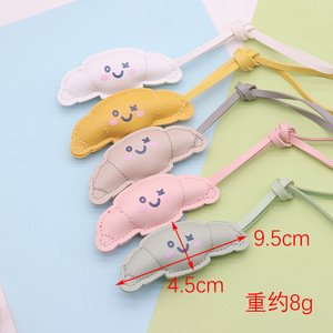 Jellycat loạt tự làm đồ trang sức <span class=keywords><strong>Keychain</strong></span> ánh sáng qua biên giới <span class=keywords><strong>PU</strong></span> da Croissant bánh mì nướng thực phẩm cao su móc khóa - Product Image 2