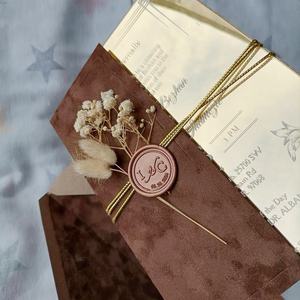 <span class=keywords><strong>Carte</strong></span> <span class=keywords><strong>d</strong></span>'<span class=keywords><strong>invitation</strong></span> de mariage acrylique en plexiglas miroir doré de luxe personnalisé avec sceau de cire et fleur séchée pour Quinceanera - Product Image 2