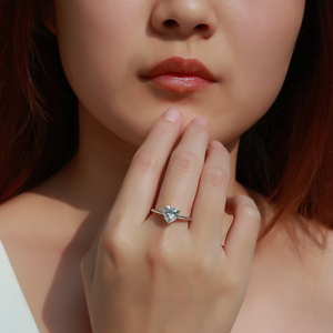 Anello Solitario in Moissanite Taglio Cuore Romantico 2.0 CTW, Gioiello in Argento S925, Regalo Perfetto per San Valentino per Donne - Product Image 5