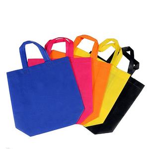 Huadefeng Color puro moda reutilizable ecológico plegable no tejido <span class=keywords><strong>bolsa</strong></span> de compras embalaje de regalo serigrafía Logo impresión carta - Product Image 4