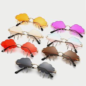 Gafas de <span class=keywords><strong>sol</strong></span> de moda más nuevo 2020 sin montura forma de nube, gafas de <span class=keywords><strong>sol</strong></span> para las mujeres un rayo colgante parte <span class=keywords><strong>el</strong></span> <span class=keywords><strong>sol</strong></span> - Product Image 2