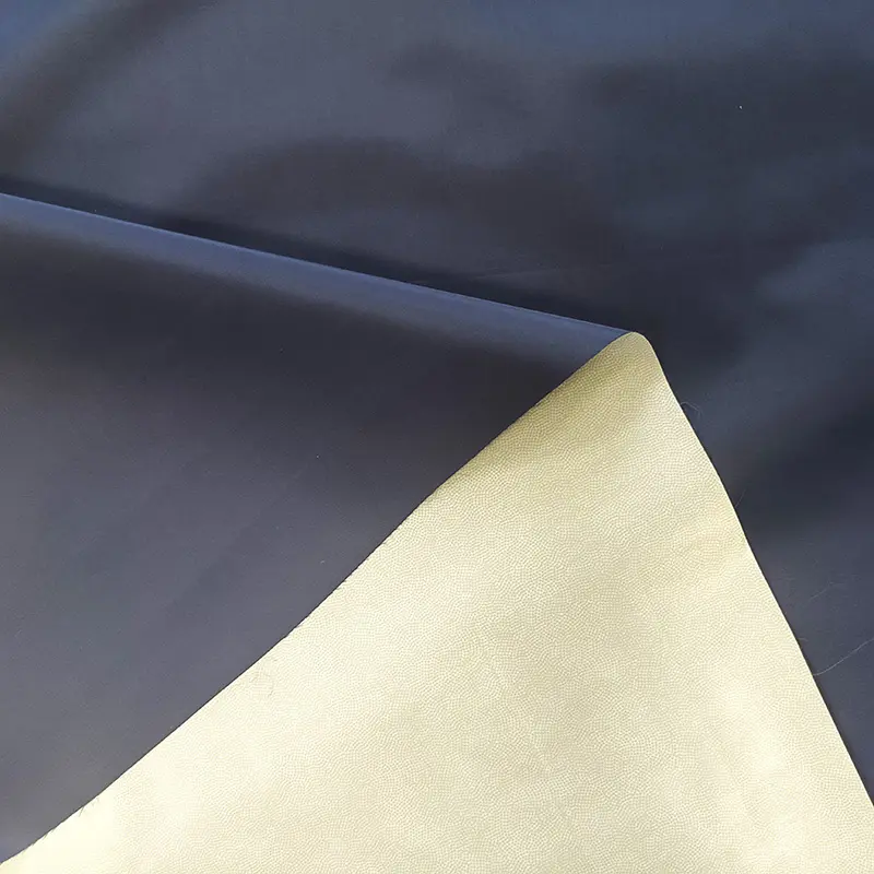 Usine personnaliser couleur respirant imperméable 3 couches softshell tissu 100% polyester pongé tissu pour veste extérieure